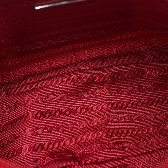Prada Re-Edition 2000 Red Nylon Shoulder Bag - Picture 7 of 7